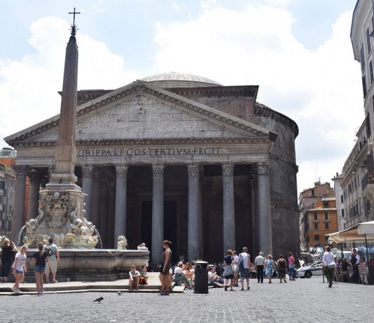 Cum poti merge in Roma cu foarte putini bani