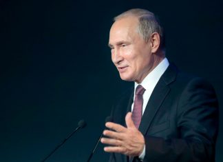 Putin, adulat la Moscova. Baricade pentru opozantii turci