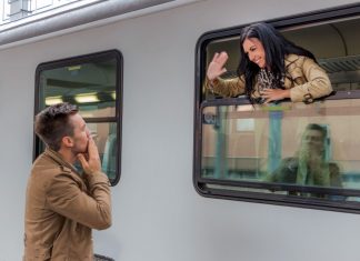 Cum ar trebui sa gestionati conflictele intr-o relatie la distanta