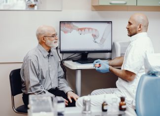 Dintii tai nu mai pot fi salvati? Apeleaza la sistemul de implanturi Fast and Fixed!