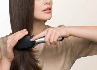 Cele mai bune perii ionice pentru a indeparta parul incretit, lipsit de stralucire