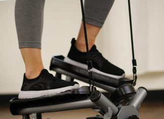 Descopera cat de simplu iti poti tonifia posteriorul pe stepper!