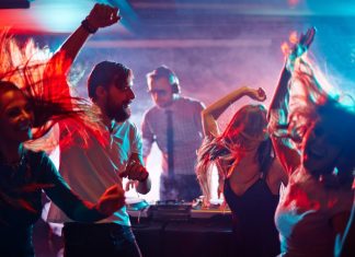 De ce viata de noapte a Bucurestiului este atractiva atat pentru localnici, cat si pentru turisti