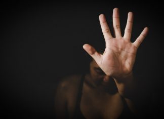 Violenta de gen: ce este, tipuri si cum sa actionezi