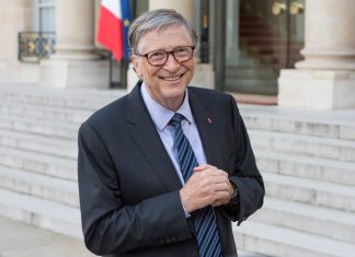 Cum si-a construit Bill Gates averea impresionanta?