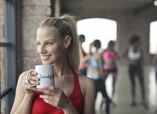 3 retete de ceaiuri cu proprietati alcaline pentru combaterea grasimilor abdominale