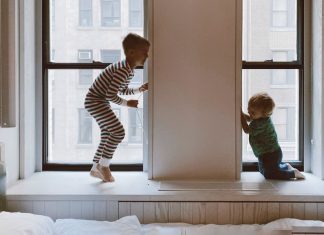 Distractie fara frig: sase jocuri de familie de care sa ne bucuram impreuna acasa