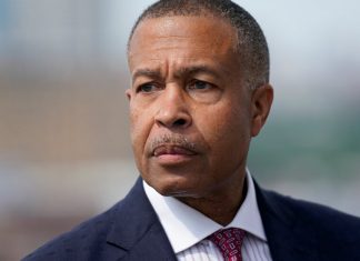 James Craig, un republican, intra in cursa pentru Senatul Michigan