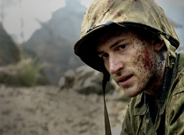 the_pacific_hbo_tv_miniseries_image_joseph_mazzello_01