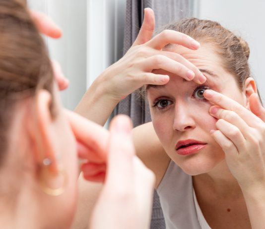 Cum se pun corect lentilele de contact si cum sa ai grija de ele?