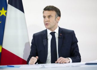 Franta devine singura tara care garanteaza in mod explicit avortul ca drept constitutional