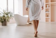 Autobronzantul în sezonul rece: cum obții un aspect natural și îți pregătești corect pielea